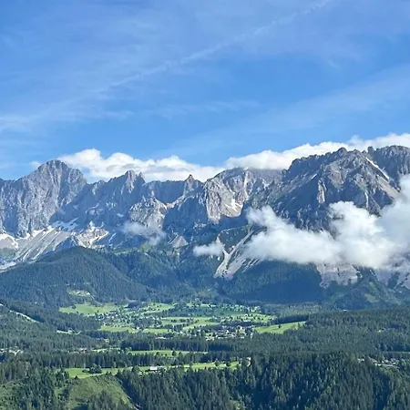 Flatzerhof Apartamento