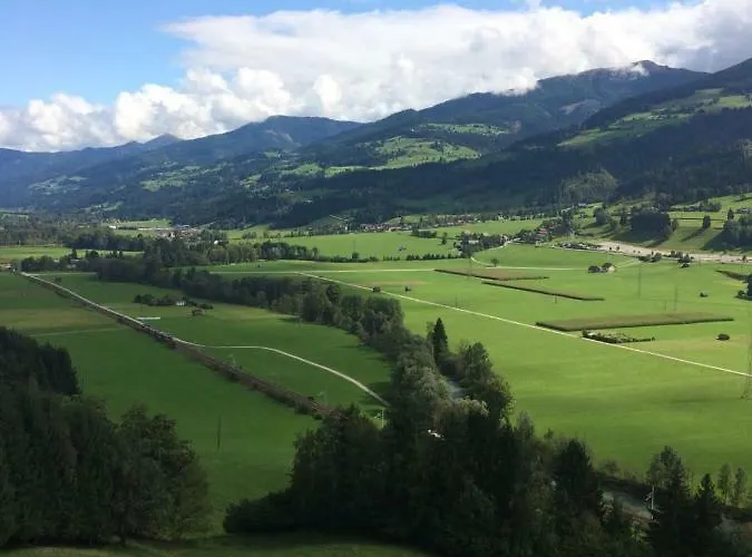 Flatzerhof * 恩斯塔尔豪斯